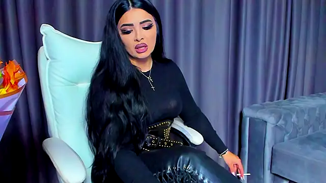 Snapshot of DevashaQueenX chatting on 10-29-25, 08:49 DevashaQueenX online show from 10-29-25, 08:49