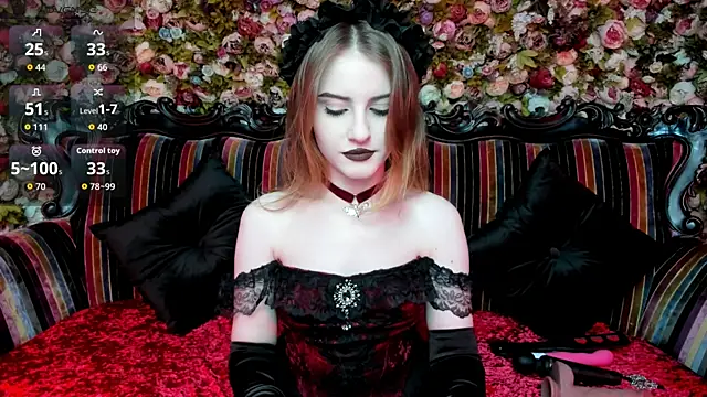 Snapshot of EllieMori chatting on 10-17-25, 02:19 EllieMori online show from 10-17-25, 02:19