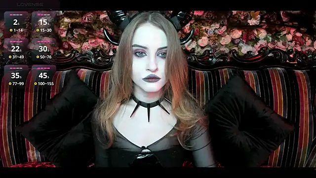 Snapshot of EllieMori chatting on 10-29-25, 10:11 EllieMori online show from 10-29-25, 10:11