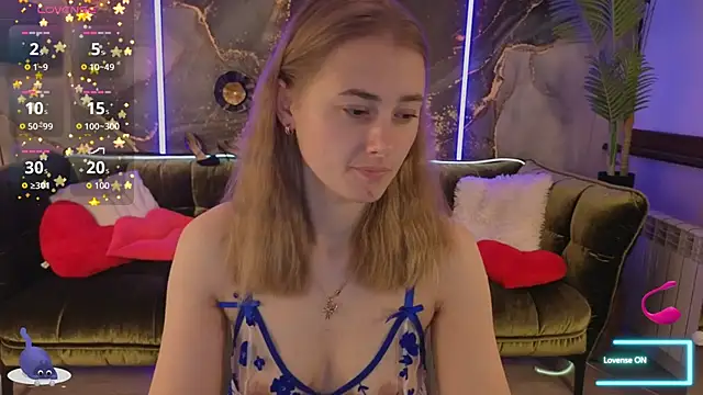 Snapshot of Sun_Kitty_ chatting on 09-14-25, 06:45 Sun Kitty online show from 09-14-25, 06:45