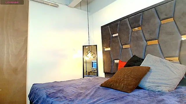 Lia Blake  online show from 04-27-26, 08:40