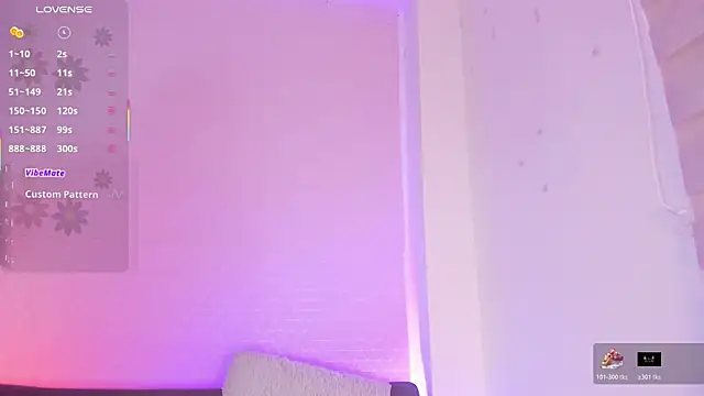 Snapshot of missweetpeach chatting on 11-17-25, 10:15 missweetpeach online show from 11-17-25, 10:15