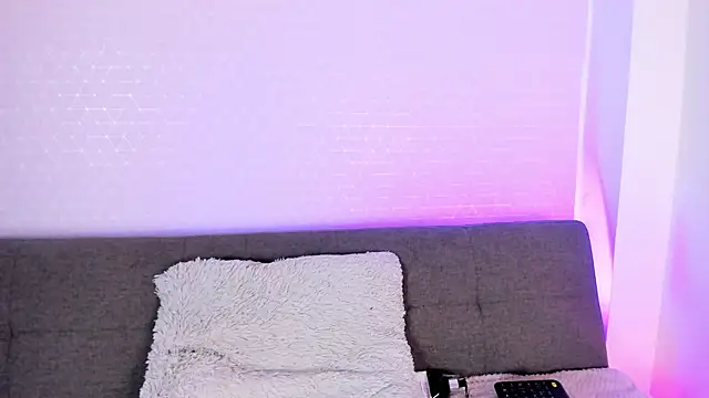 Snapshot of missweetpeach chatting on 11-27-25, 09:06 missweetpeach online show from 11-27-25, 09:06