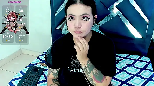 keith cute online show from 10-18-25, 01:34