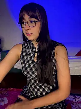 Snapshot of kaori_77 chatting on 01-08-26, 03:31 kaori 77 online show from 01-08-26, 03:31