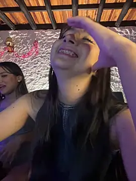 Snapshot of kaori_77 chatting on 02-15-26, 04:09 kaori 77 online show from 02-15-26, 04:09