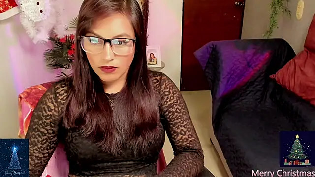 Cameroon-Diaz online show from 12-19-25, 01:51