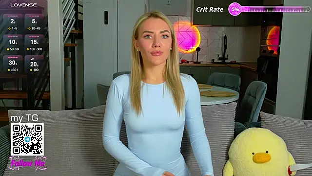 Snapshot of HoneyJohansson chatting on 09-11-25, 03:23 HoneyJohansson online show from 09-11-25, 03:23