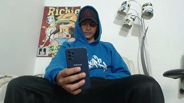 Thomasjons  online show from 12-02-25, 01:33