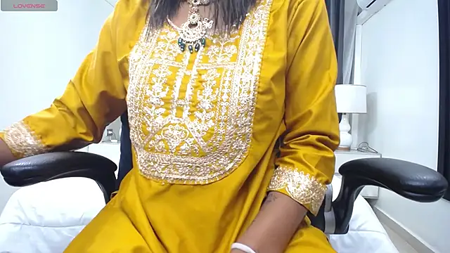 Snapshot of kairadayamai chatting on 04-21-26, 12:22 kairadayamai online show from 04-21-26, 12:22
