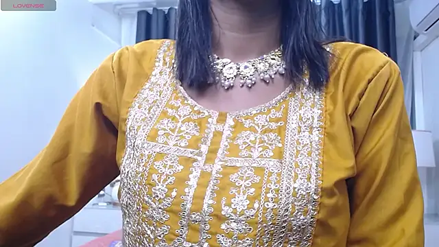 Snapshot of kairadayamai chatting on 05-16-26, 11:53 kairadayamai online show from 05-16-26, 11:53