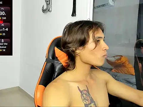 Snapshot of kenshi_roa chatting on 10-15-25, 04:01 kenshi roa online show from 10-15-25, 04:01