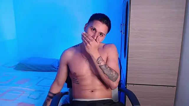 valentinosex1 online show from 10-14-25, 09:15