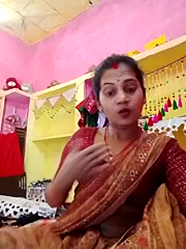 Snapshot of Hot_bbbb chatting on 05-11-26, 06:08 Hot bbbb online show from 05-11-26, 06:08