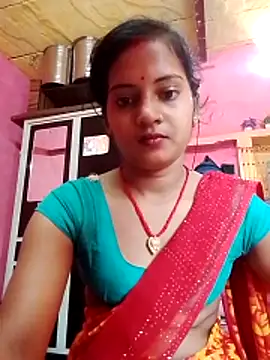 Snapshot of Hot_bbbb chatting on 05-22-26, 06:20 Hot bbbb online show from 05-22-26, 06:20