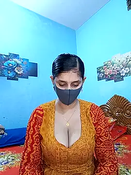 Cute Faria online show from 04-24-26, 02:08