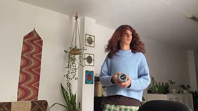 camille delrey online show from 05-15-26, 04:36