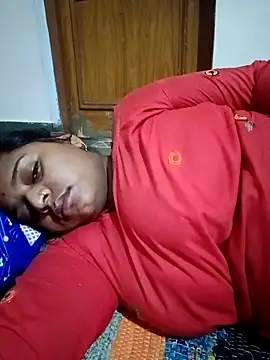 Snapshot of Hot_crety chatting on 09-25-25, 12:14 Hot crety online show from 09-25-25, 12:14