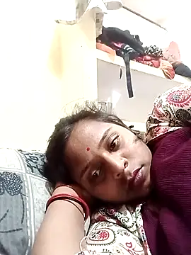 Hot crety online show from 02-25-26, 05:44