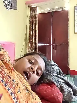 Hot crety online show from 04-07-26, 06:47