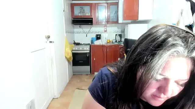 Snapshot of Daphne_girlsex chatting on 06-12-26, 03:05 Daphne girlsex online show from 06-12-26, 03:05