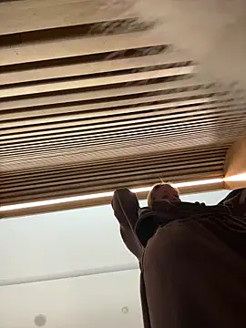 ElliRose online show from 11-12-25, 07:09