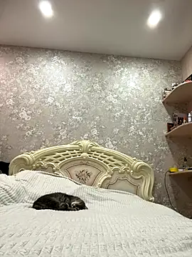 ElliRose online show from 11-17-25, 09:15