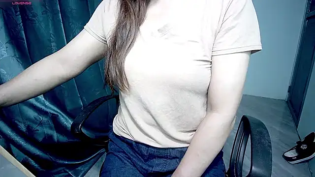  Sara 768 online show from 10-30-25, 07:58