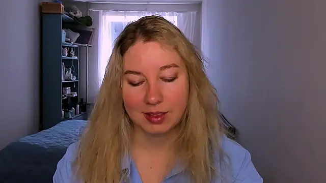 Snapshot of NancySanders chatting on 06-13-26, 06:33 NancySanders online show from 06-13-26, 06:33