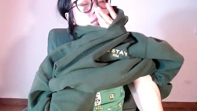  mavis2 online show from 10-07-25, 08:17