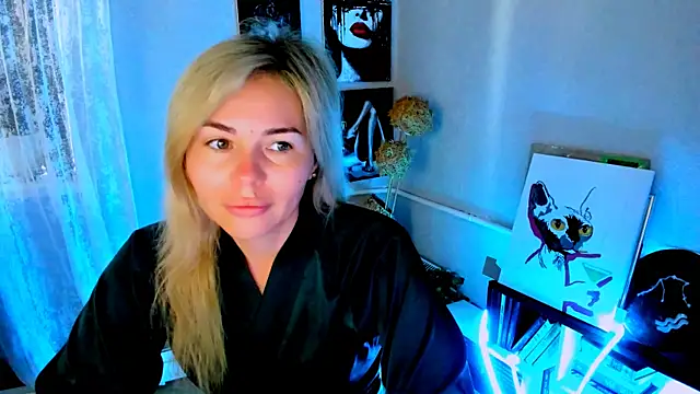 LoraBoyar online show from 07-21-26, 02:47
