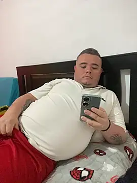 Snapshot of Chimbo-1996 chatting on 09-15-25, 05:46 Chimbo-1996 online show from 09-15-25, 05:46