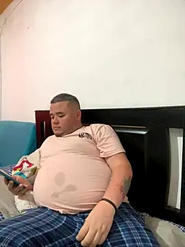 Snapshot of Chimbo-1996 chatting on 10-06-25, 06:38 Chimbo-1996 online show from 10-06-25, 06:38