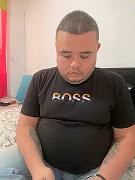 Snapshot of Chimbo-1996 chatting on 10-08-25, 08:50 Chimbo-1996 online show from 10-08-25, 08:50