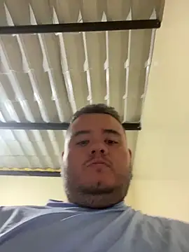 Snapshot of Chimbo-1996 chatting on 01-06-26, 04:05 Chimbo-1996 online show from 01-06-26, 04:05