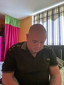 Snapshot of Chimbo-1996 chatting on 03-12-26, 07:09 Chimbo-1996 online show from 03-12-26, 07:09