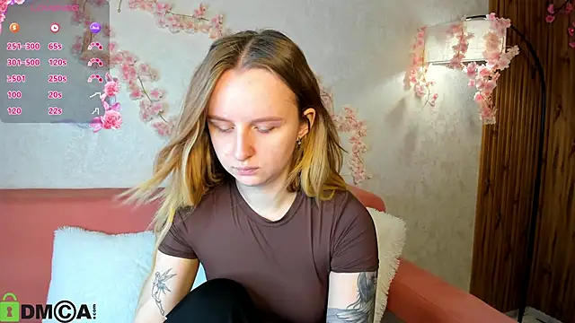 Snapshot of Rina_Panic chatting on 09-13-25, 12:32 Rina Panic online show from 09-13-25, 12:32