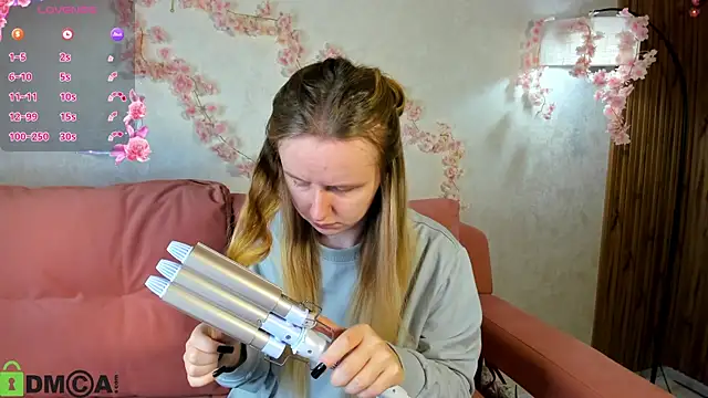 Snapshot of Rina_Panic chatting on 09-19-25, 11:38 Rina Panic online show from 09-19-25, 11:38