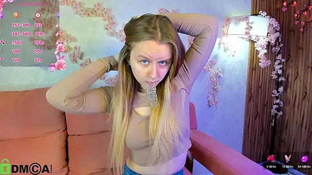 Snapshot of Rina_Panic chatting on 10-08-25, 01:03 Rina Panic online show from 10-08-25, 01:03