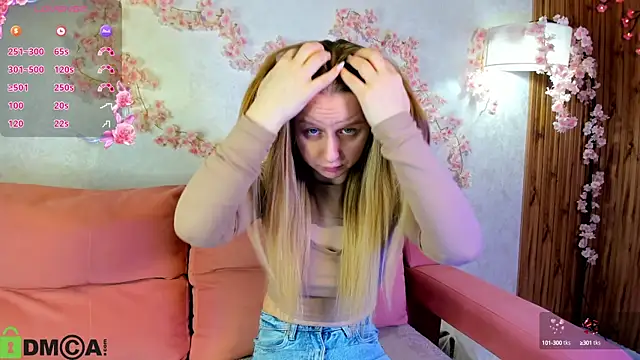 Snapshot of Rina_Panic chatting on 10-14-25, 01:06 Rina Panic online show from 10-14-25, 01:06