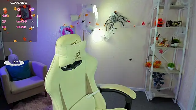 Snapshot of Rina_Panic chatting on 10-25-25, 01:02 Rina Panic online show from 10-25-25, 01:02