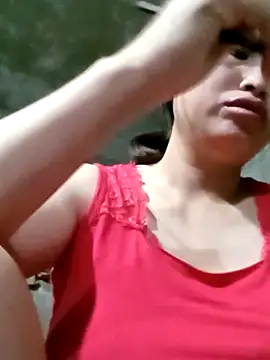 maple694 online show from 10-17-25, 11:46