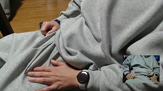 Snapshot of Yasu2000 chatting on 12-14-25, 01:22 Yasu2000 online show from 12-14-25, 01:22