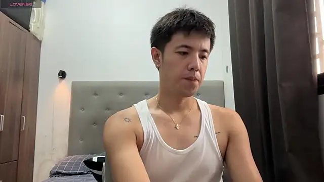 Snapshot of Addictiveboi chatting on 06-10-26, 03:50 Addictiveboi online show from 06-10-26, 03:50