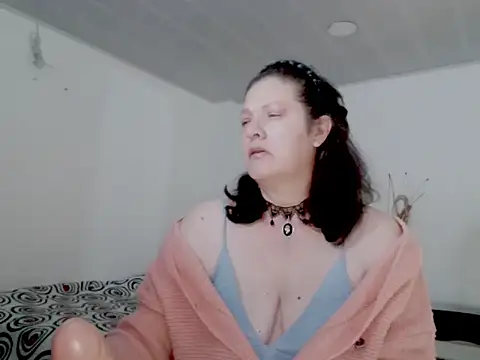 ArdienteBetania online show from 09-10-25, 01:11