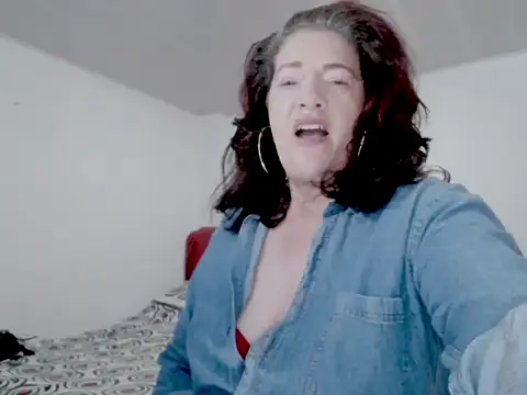 ArdienteBetania online show from 11-02-25, 01:35