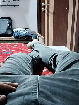 rocky4u7 online show from 04-15-26, 07:48