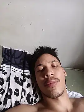 RuiMaddoox online show from 12-14-25, 01:38