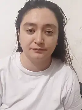 Snapshot of Anaa_Rose chatting on 11-15-25, 04:58 Anaa Rose online show from 11-15-25, 04:58