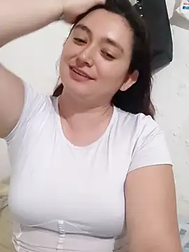 Snapshot of Anaa_Rose chatting on 12-02-25, 04:13 Anaa Rose online show from 12-02-25, 04:13